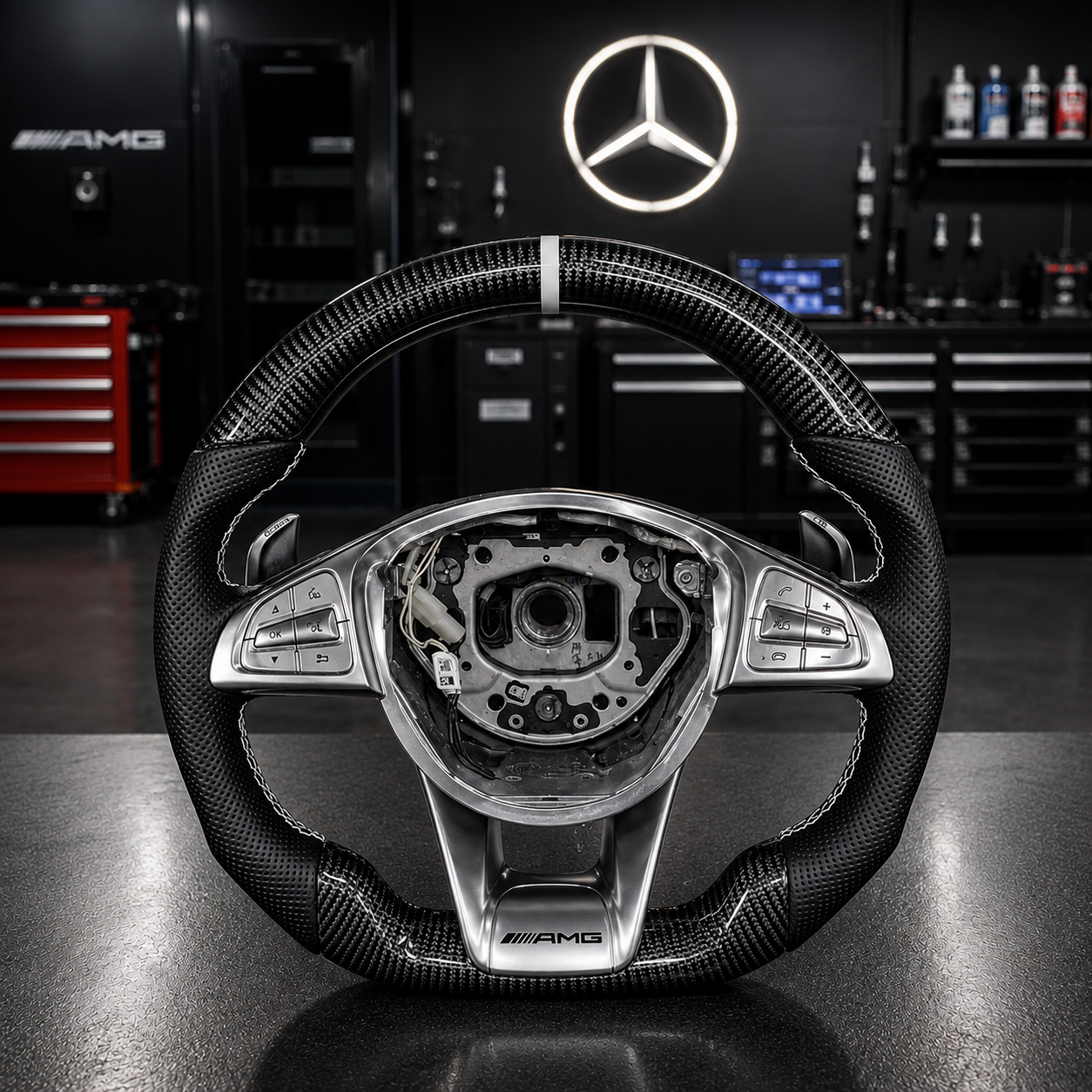 Volant AMG Sport en Fibre de Carbone et Cuir Noir